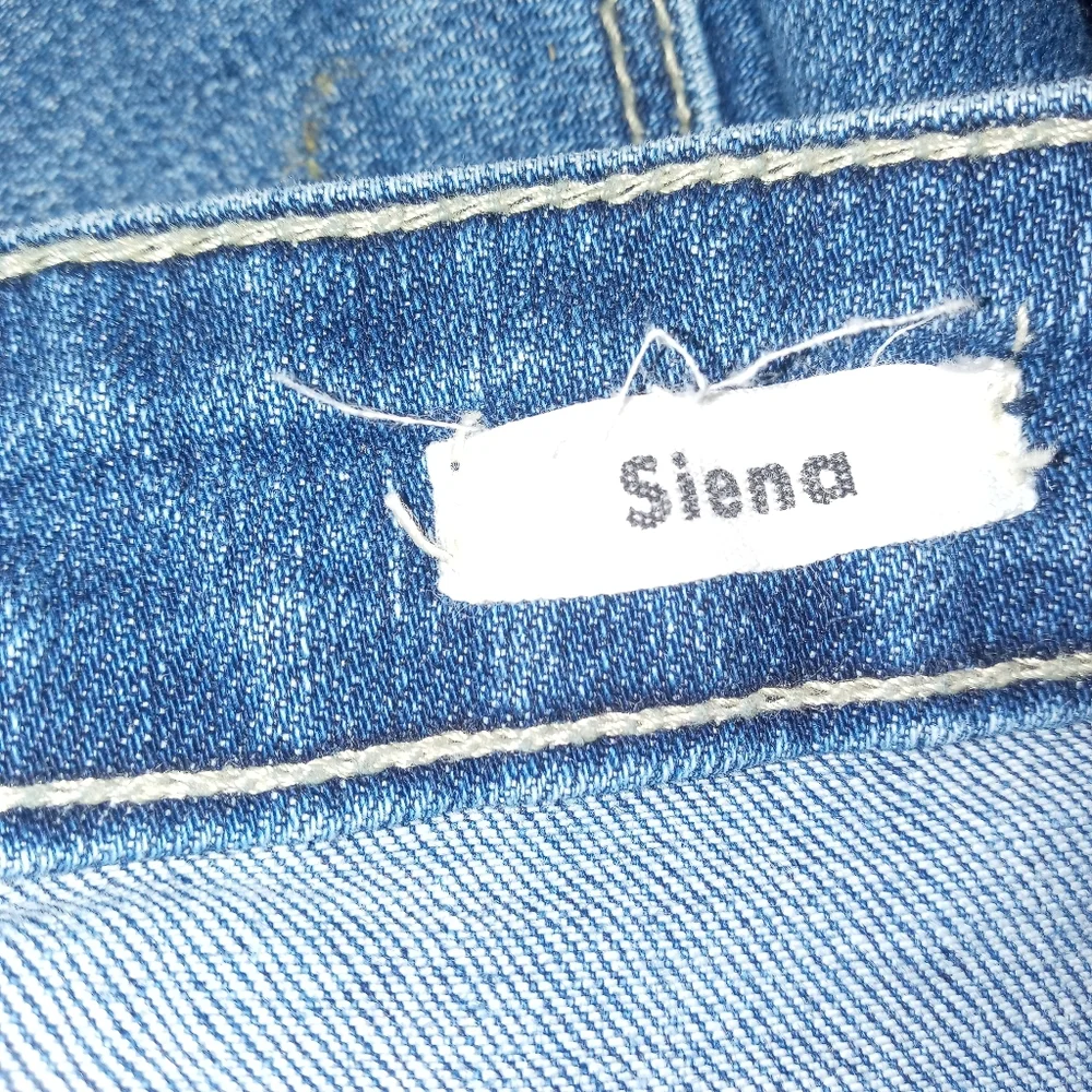 L.T.J.  Letter to Juliet Siena hi rise crop raw edge jeans